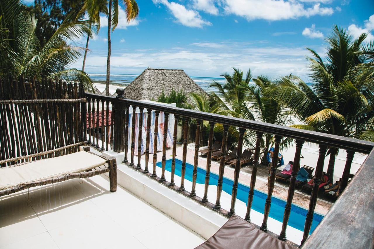 Moonshine Uroa Boutique Hotel Exterior foto