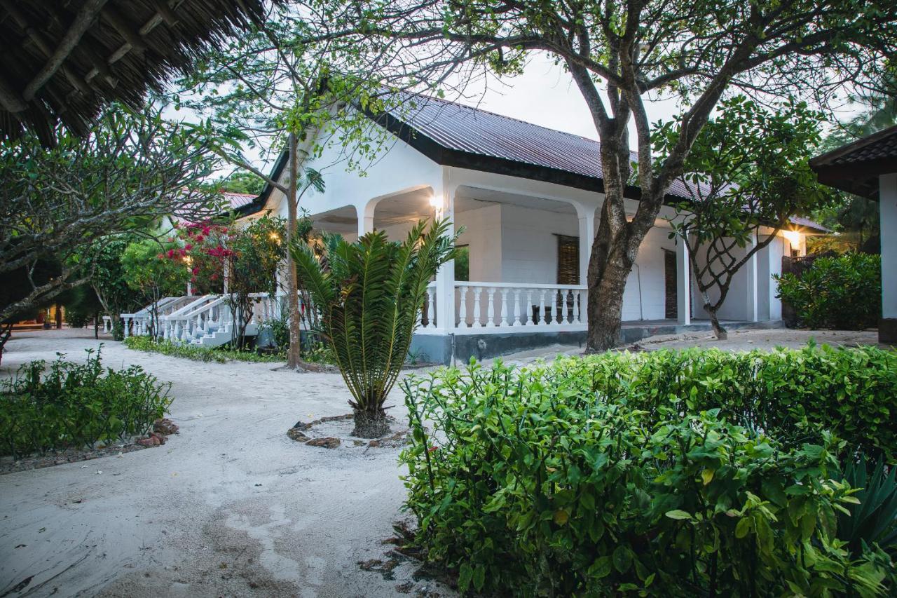 Moonshine Uroa Boutique Hotel Exterior foto