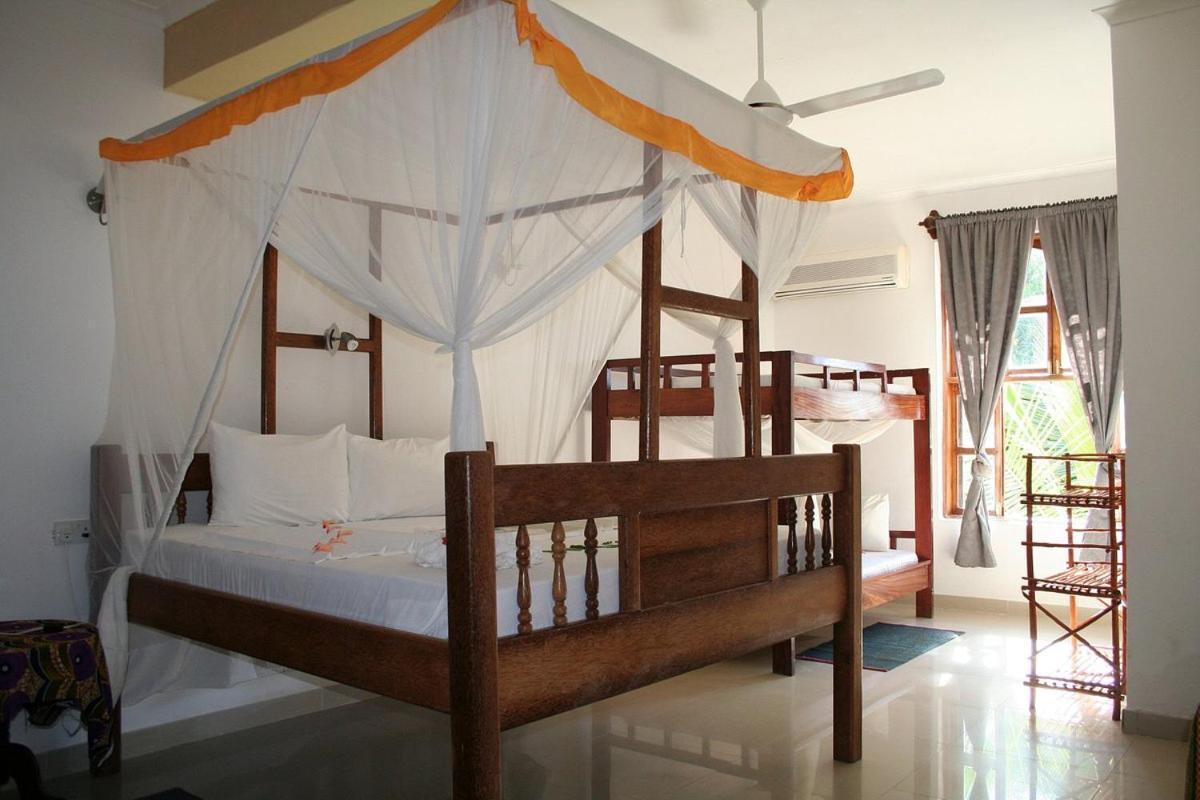 Moonshine Uroa Boutique Hotel Exterior foto