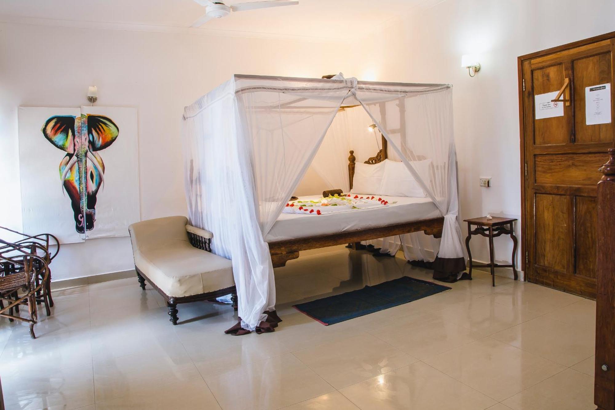 Moonshine Uroa Boutique Hotel Zimmer foto